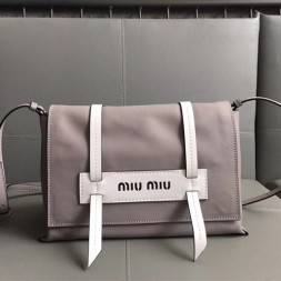 미우미우 신상 가죽 로고 숄더백 5BD073 그레이
