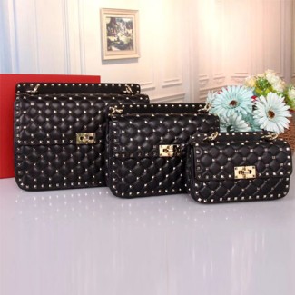 발렌티노 락스터드 스파이크 체인 백 QW1B0123 블랙 금장