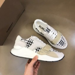 버버리 남성용 스니커즈 B96476-2