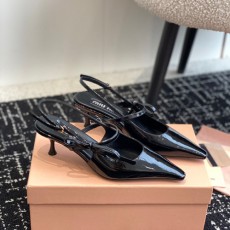 미우미우 여성용 샌들 57259-3