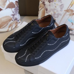 지방시 남여공용 신상 스니커즈 GV390689 블랙