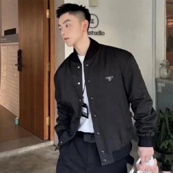 프라다 남여공용 항공점퍼 3A588