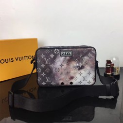 루이비통 알파 메신저 M44165