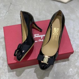 페레가모 펌프스 F38125