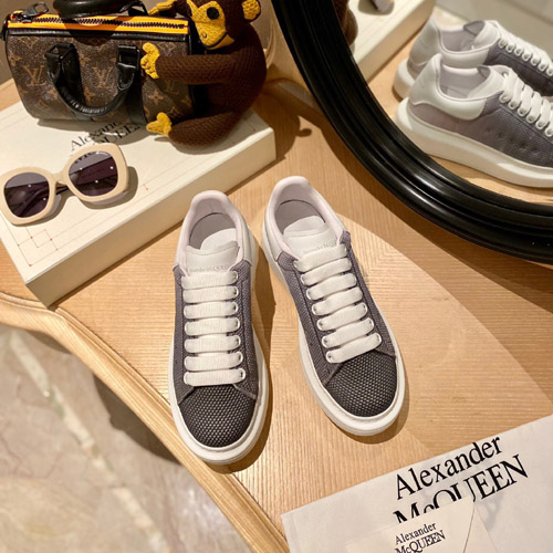 알렉산더 맥퀸  남여공용 스니커즈 586424-1