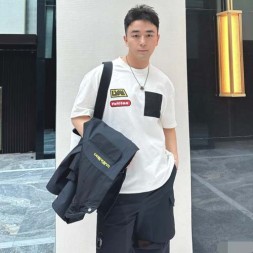 루이비통 남여공용 반팔 M10265