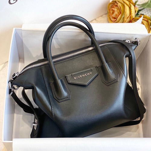 지방시 스몰 안티고나 소프트 백 WD498 블랙