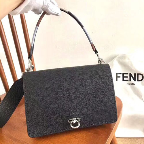 펜디 신상 메신저백 8BT288 블랙