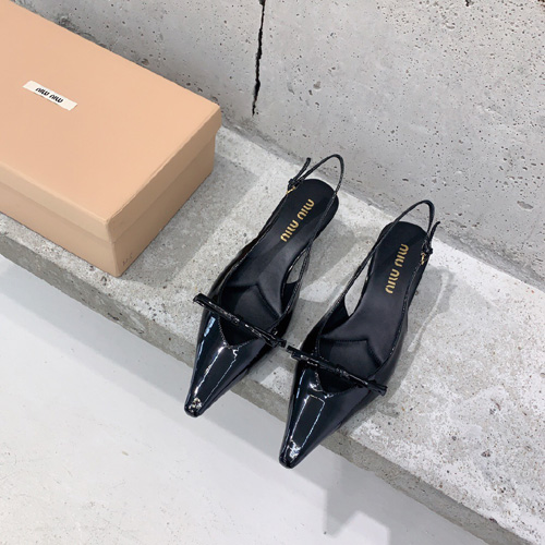 미우미우 신상 펌프스 57245-6