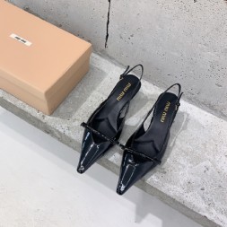 미우미우 신상 펌프스 57245-6