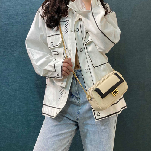 펜디 더블집 바게트 체인백 F70213 크림