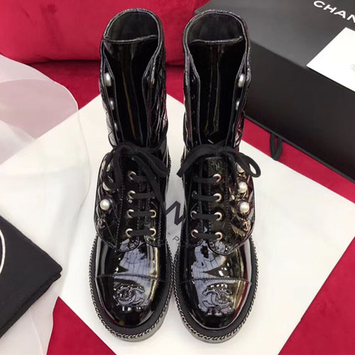 샤넬 쇼트 부츠 G34131 에나멜 블랙