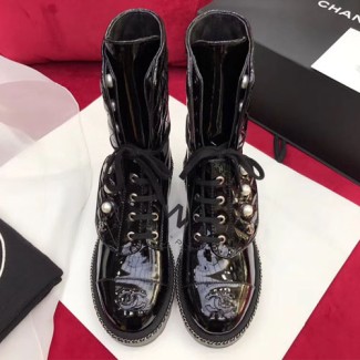 샤넬 쇼트 부츠 G34131 에나멜 블랙