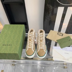 구찌 남여공용  스니커즈  670423-1