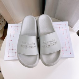 알렉산더 맥퀸  남여공용 슬리퍼  586436-2