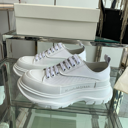 알렉산더 맥퀸  남여공용 스니커즈 586441-1