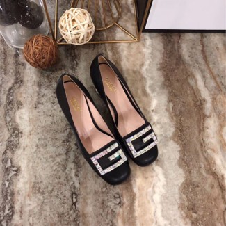 구찌 크리스털 G 장식의 가죽 미드힐 펌프스 522697 블랙