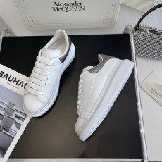 알렉산더 맥퀸  남여공용 스니커즈  586434-16