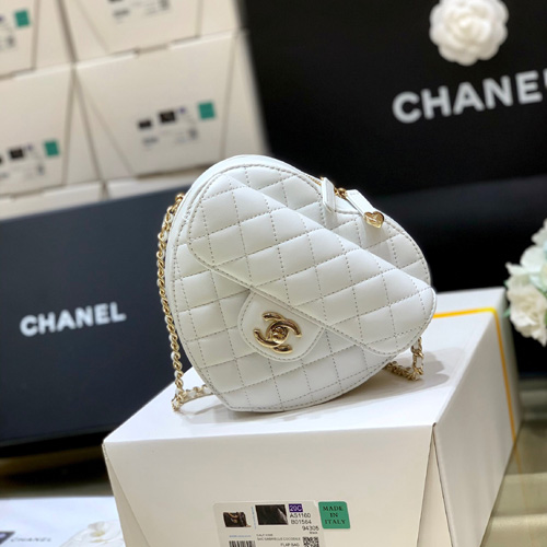 샤넬 22ss 스몰 하트백 AS3191 화이트