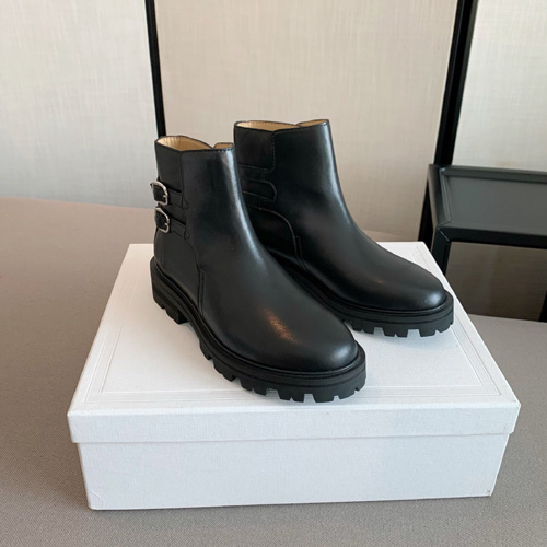 셀린느 신상 앵글부츠 CE3572