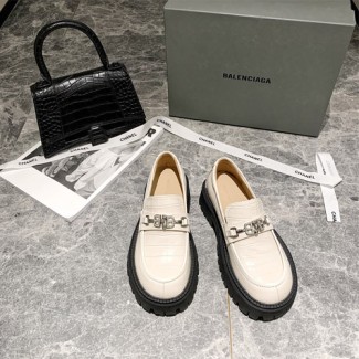 발렌시아가 신상 로퍼 604901 화이트