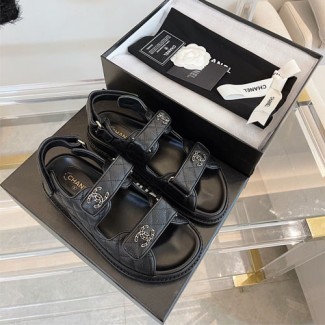 샤넬 신상 샌들 G34295 블랙 금장