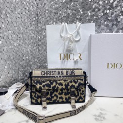 디올 캠프 스몰백 M1241-2