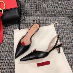 발렌티노 신상 펌프스 2S0S17-2 블랙