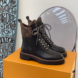 루이비통 앵글부츠 M0392 블랙