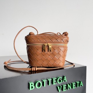 보테가 미니 배니티 인트레치아토 743551-6