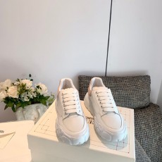 알렉산더 맥퀸  남여공용 스니커즈  586435-1