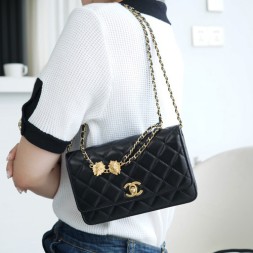  샤넬 WOC 체인백 AS2343