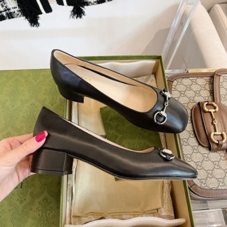 구찌 여성용 신상 로퍼 649400 블랙