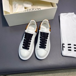 알렉산더맥퀸 오버사이즈 스니커즈 586407