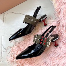 미우미우 신상 펌프스 5I718B 블랙