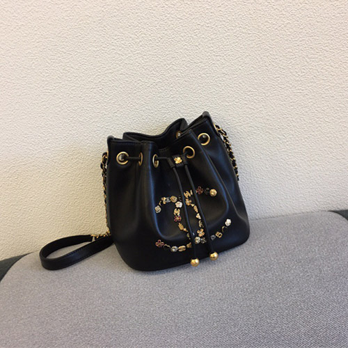 샤넬 신상 미니 버킷백 AS1883 블랙