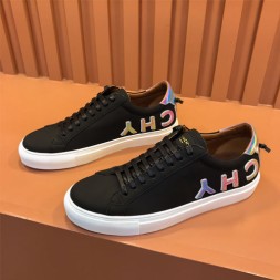 지방시 남여공용 신상 스니커즈 GV39059 블랙