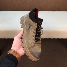 구찌 남성용 신상 스니커즈 620275