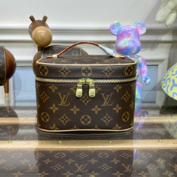 루이비통 니스 미니백 M44495