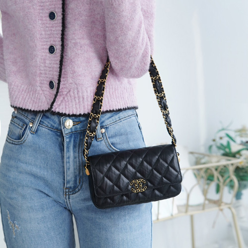  샤넬 19 미니 숄더백 AS2360 블랙