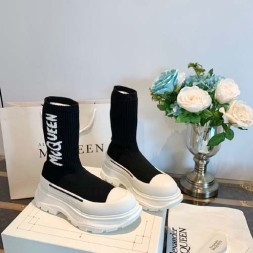 알렉산더 맥퀸  남여공용 앵글부츠  586437-1