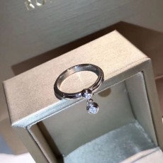 불가리 신상 반지 B70582