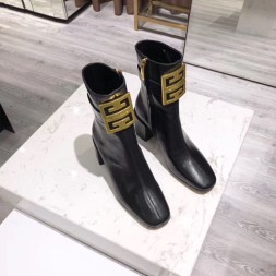 지방시 쇼트 부츠 GV39045 블랙