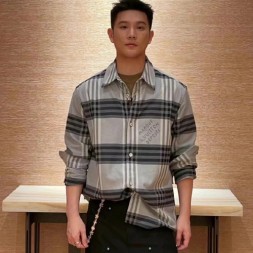 루이비통 남여공용 셔츠 M10411