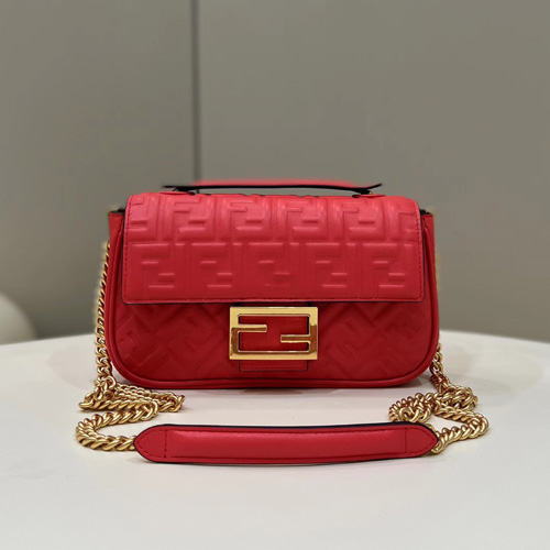 펜디 바게트 체인 미디 8BR793-7