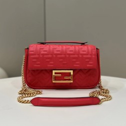 펜디 바게트 체인 미디 8BR793-7