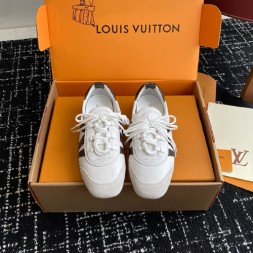 루이비통 여성용 스니커즈  M0579-6