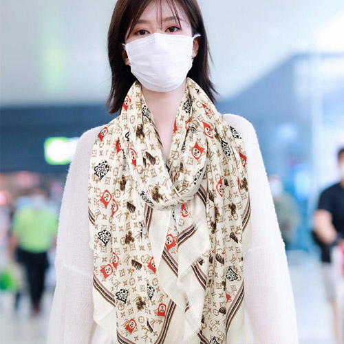 루이비통  신상  스카프 MP2279