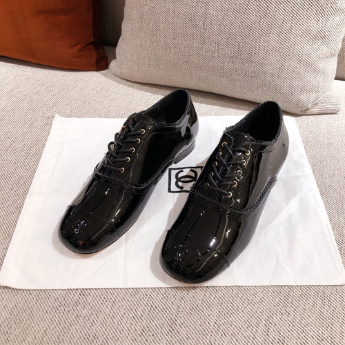 샤넬 신상 로퍼 G34278 에나멜 블랙