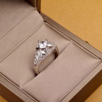 불가리 신상 반지 B70584